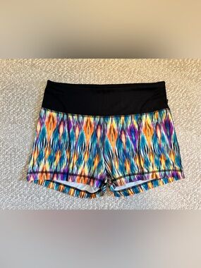La Vie en Rose AQUA Ikat Patterned Boy Short Swim Bottoms - Size Medium